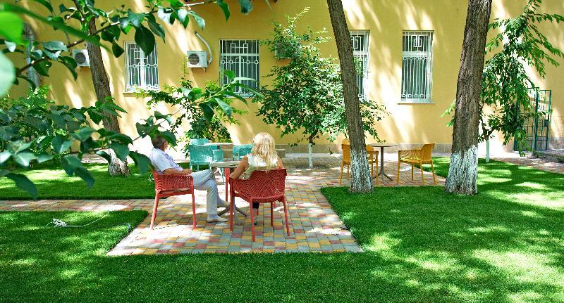 Garden Boutique Hotel Odessa Exterior foto